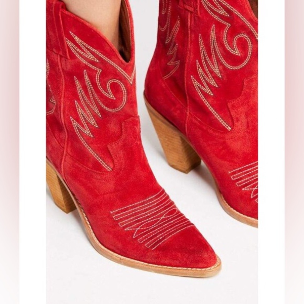 BLACK West Side Western Boot Jeffrey Cambell Free People